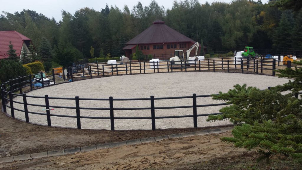podloza jezdzieckie w lonzownikach dla koni